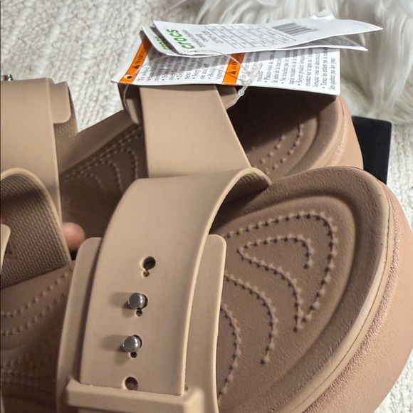 Crocs Women's Brooklyn Buckle Low Wedge sandals Size 9 Tan - Picture 7 of 11